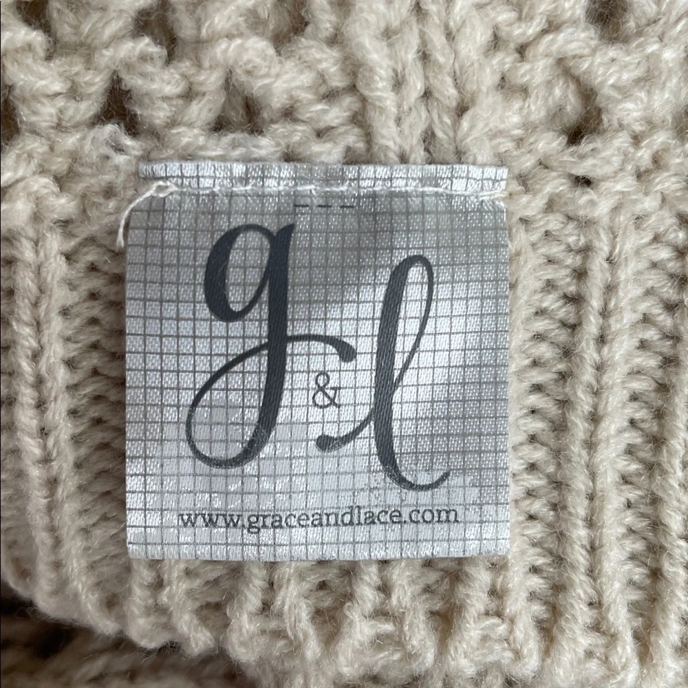Grace & Lace Cream Knit Button-Up Scarf – Convertible Infinity, Like New